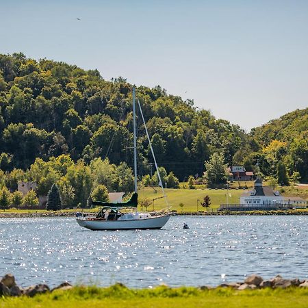 “Hygge” 3Bdr Townhouse, Close To Beach, Park & Wineries! Traverse City Zewnętrze zdjęcie