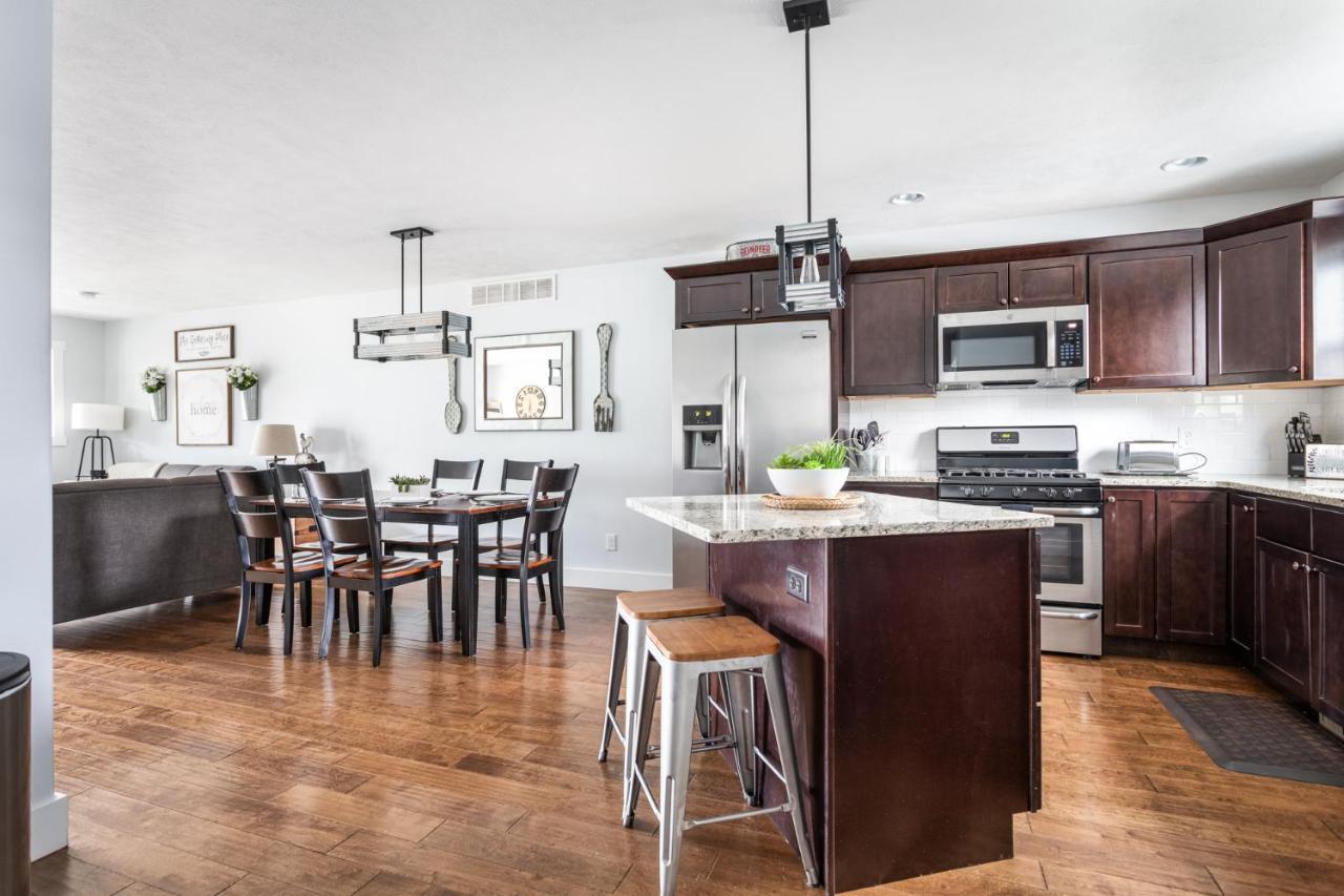 “Hygge” 3Bdr Townhouse, Close To Beach, Park & Wineries! Traverse City Zewnętrze zdjęcie